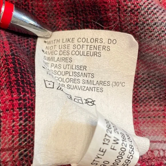 Under Armour Red and Gray Plaid Flannel Shirt Unisex - Picture 10 of 12